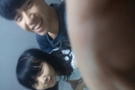 Bướm mới bị kẹp chặt, thích mà cứ hơi đau